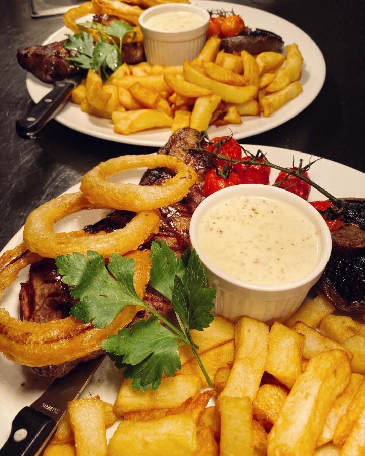 Bower House Inn Ескдейл Екстериор снимка